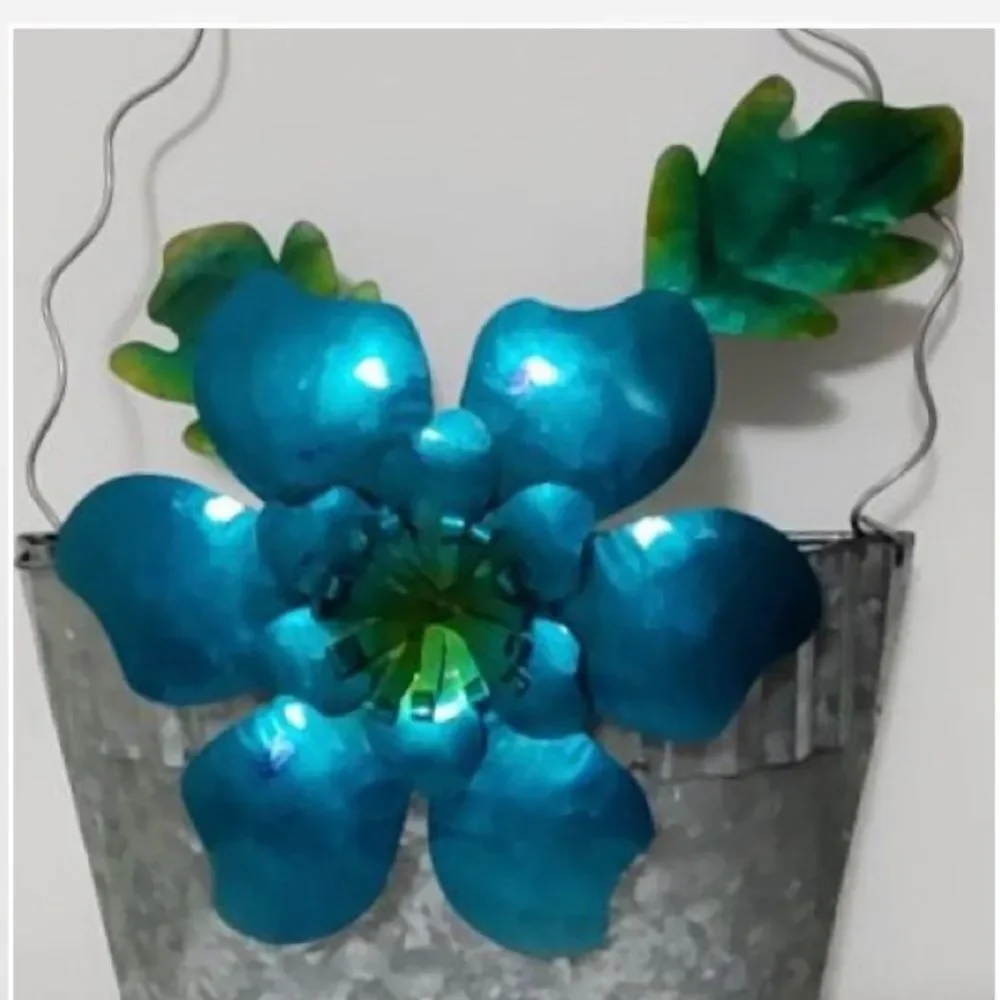 New Flower Hanger Home Metal Décor